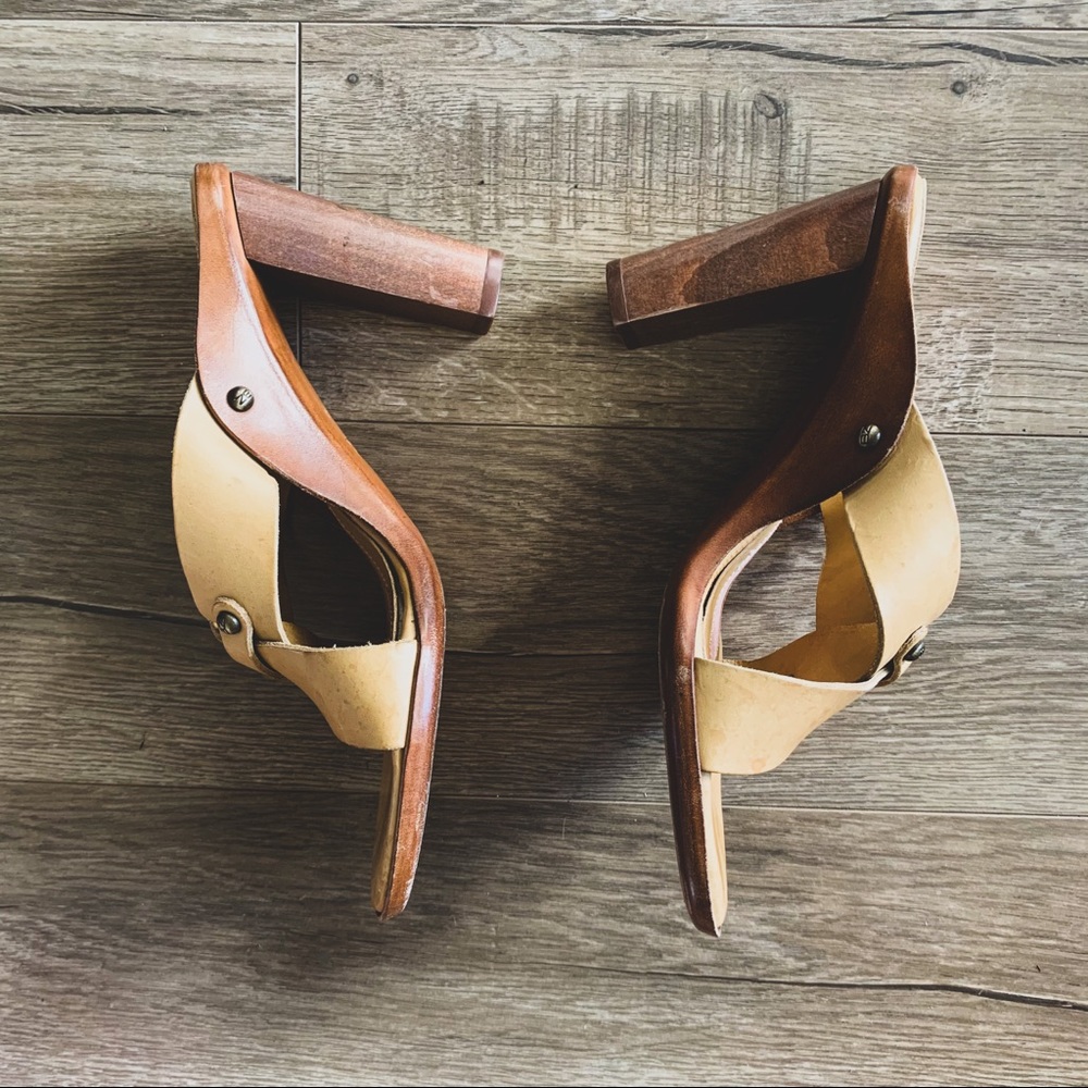 Chunky Banfi Zambrelli Heels - Picture 1 of 9